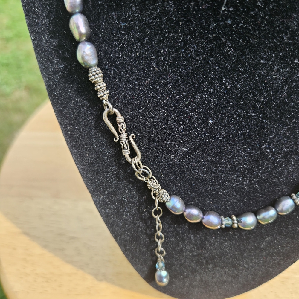 925 Peacock Cultured Pearl necklace with a Sterling Silver Hook.